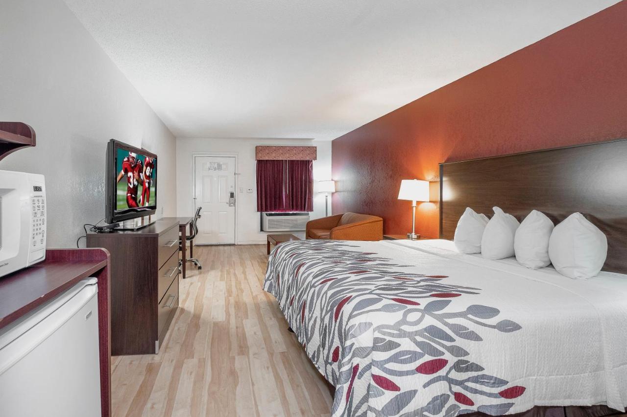 Red Roof Inn & Suites Rome Buitenkant foto