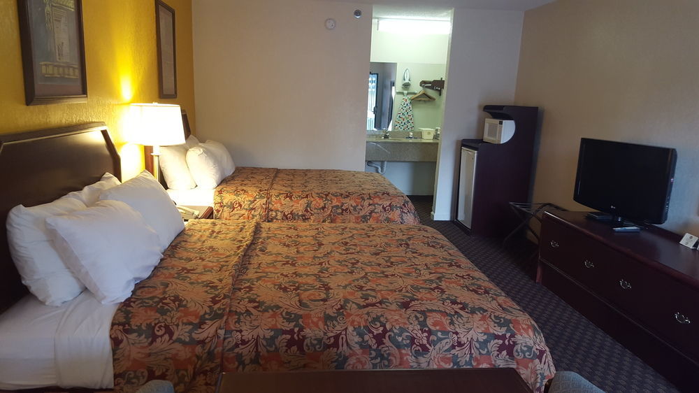 Red Roof Inn & Suites Rome Buitenkant foto