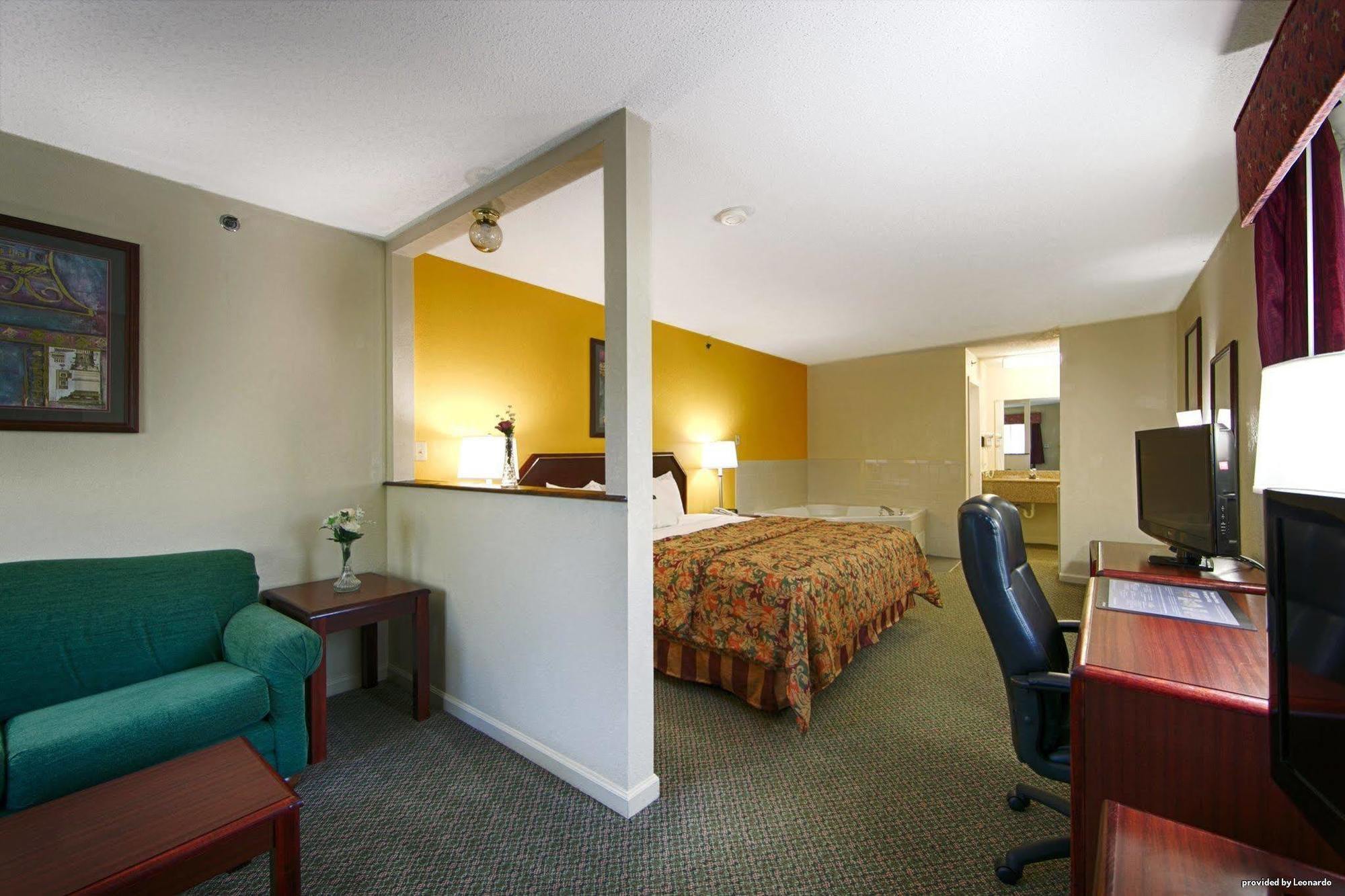 Red Roof Inn & Suites Rome Buitenkant foto